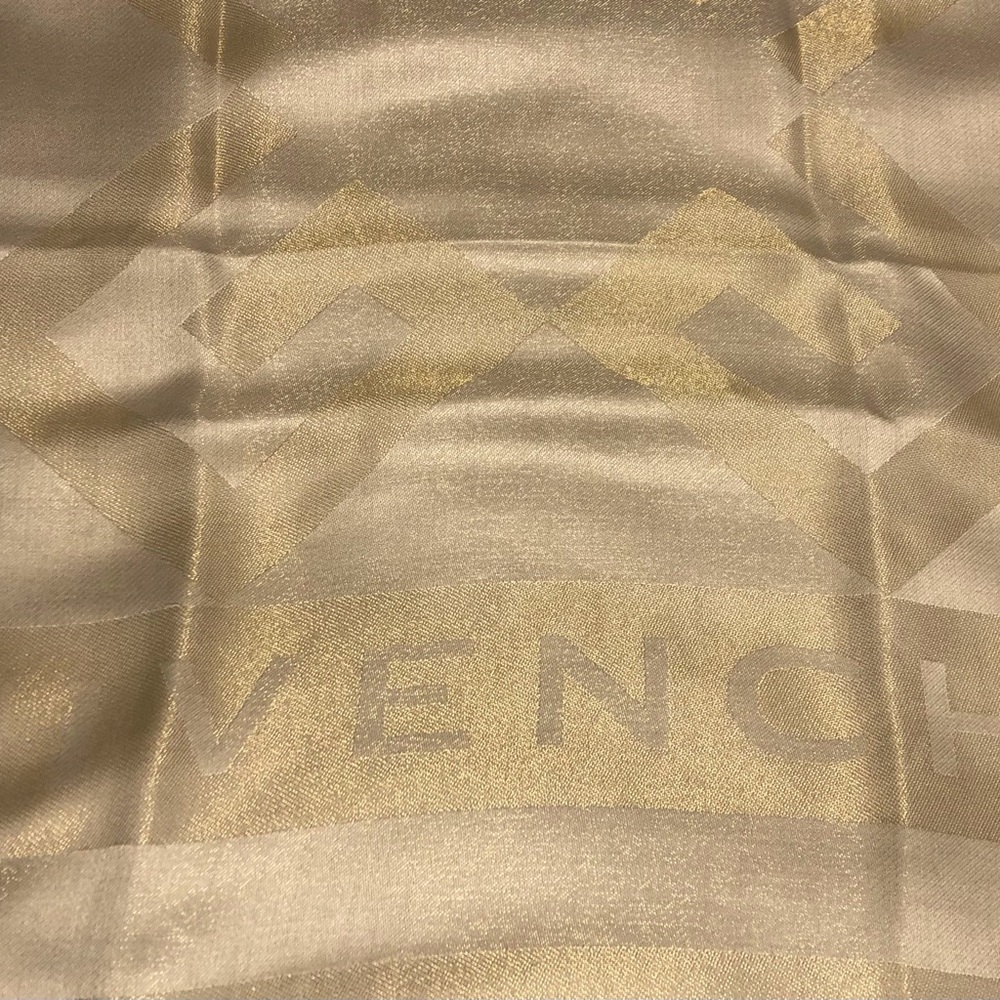 ✨ Authentic BNWT Gold tone Givenchy scarf/ shawl ✨